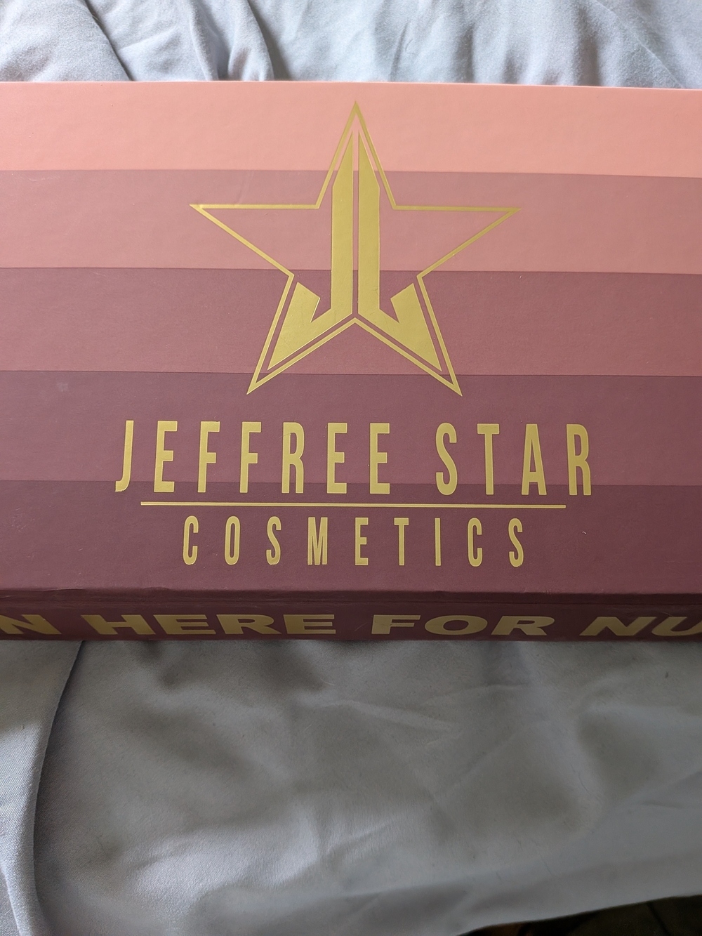 Jeffree Star Pink and Mauve Gradient Palette Box with Gold Logo